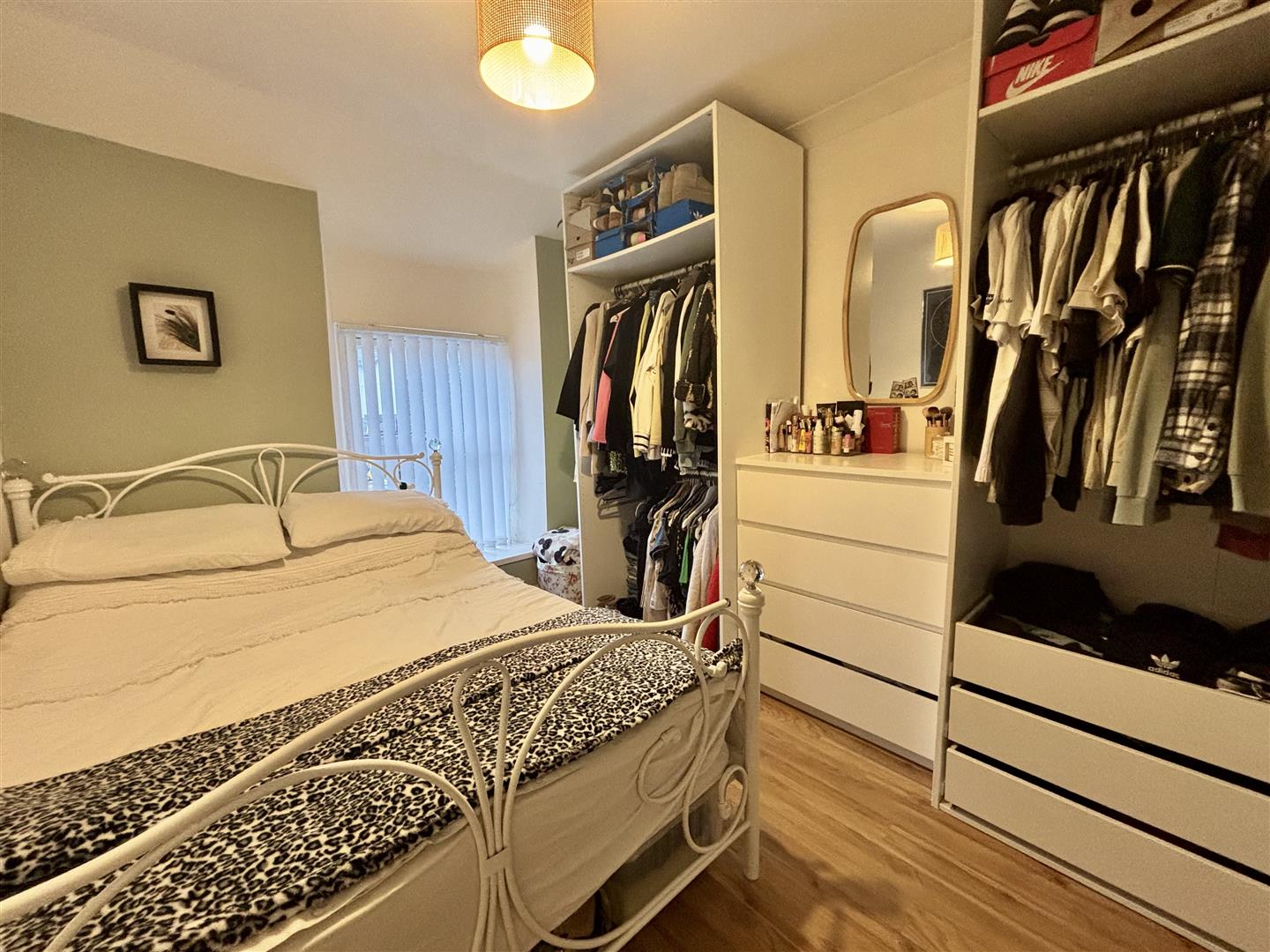 Brynamlwg Road, Fforestfach, Swansea, SA5 8HZ